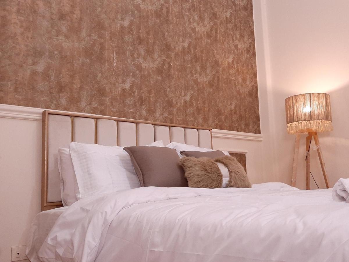 Apartment Royal In Talaat Harb Downtown Cairo